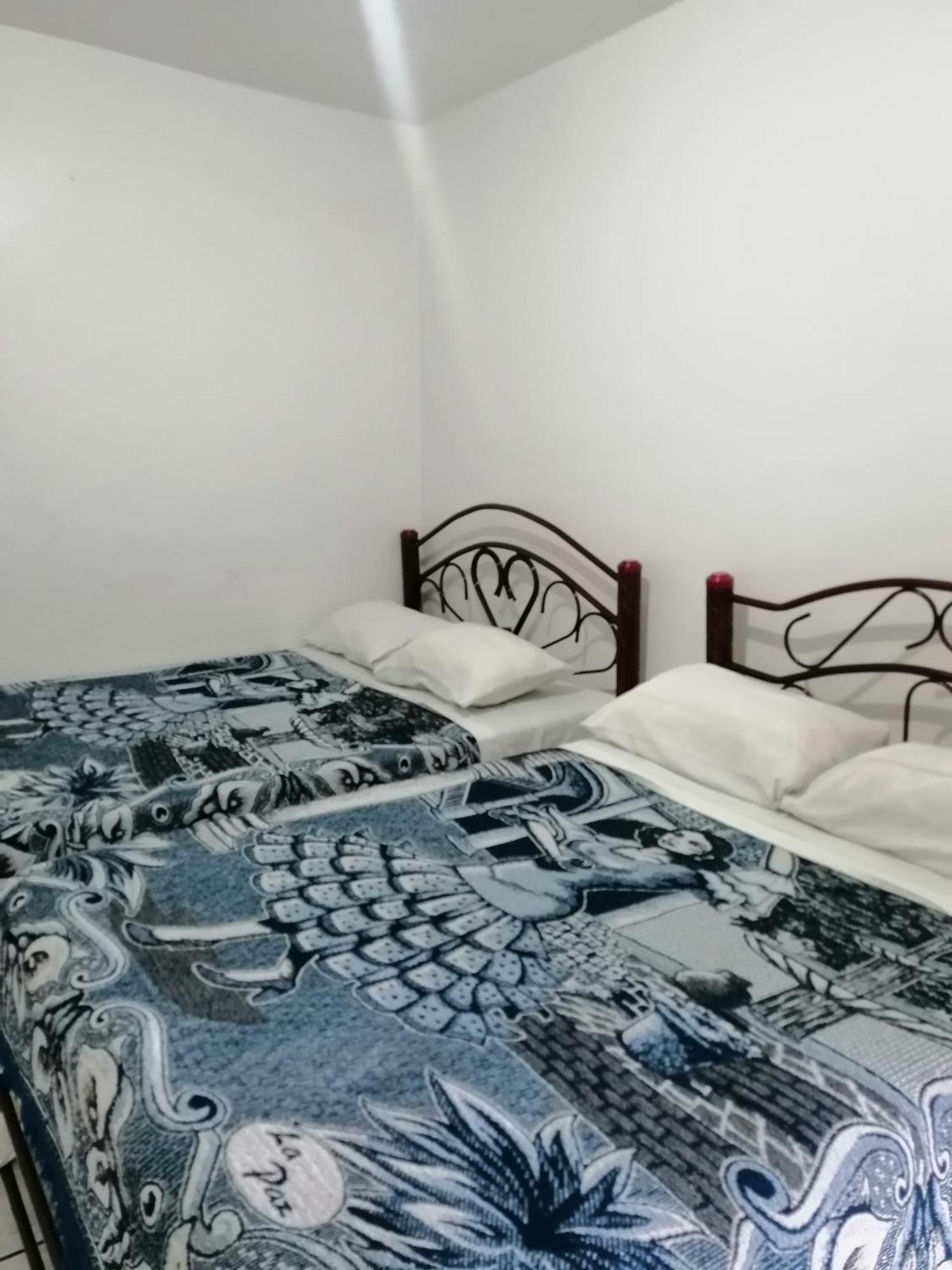קרטרו Hostal Maple מראה חיצוני תמונה