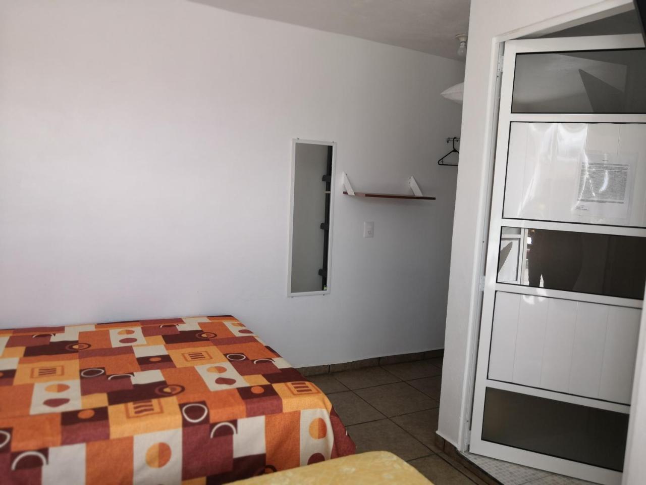 קרטרו Hostal Maple מראה חיצוני תמונה