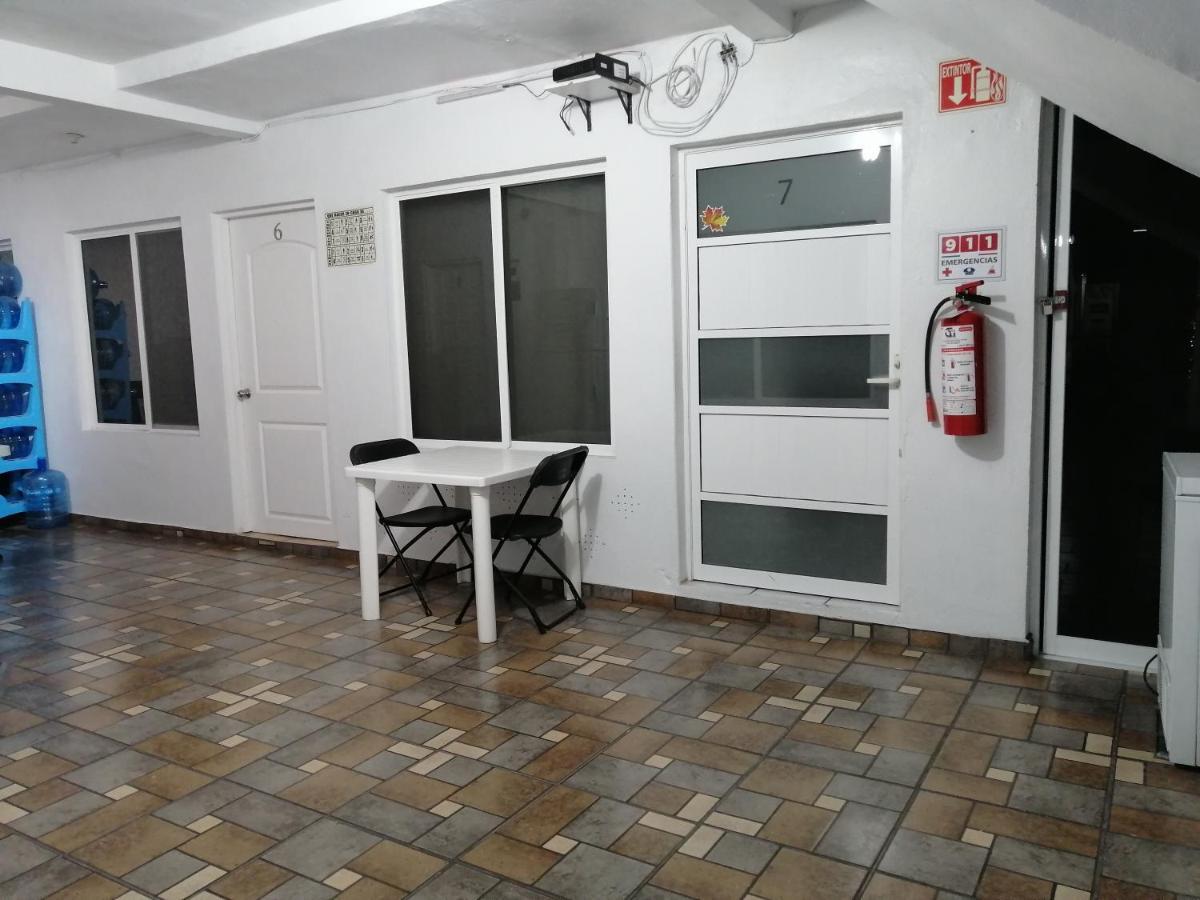 קרטרו Hostal Maple מראה חיצוני תמונה